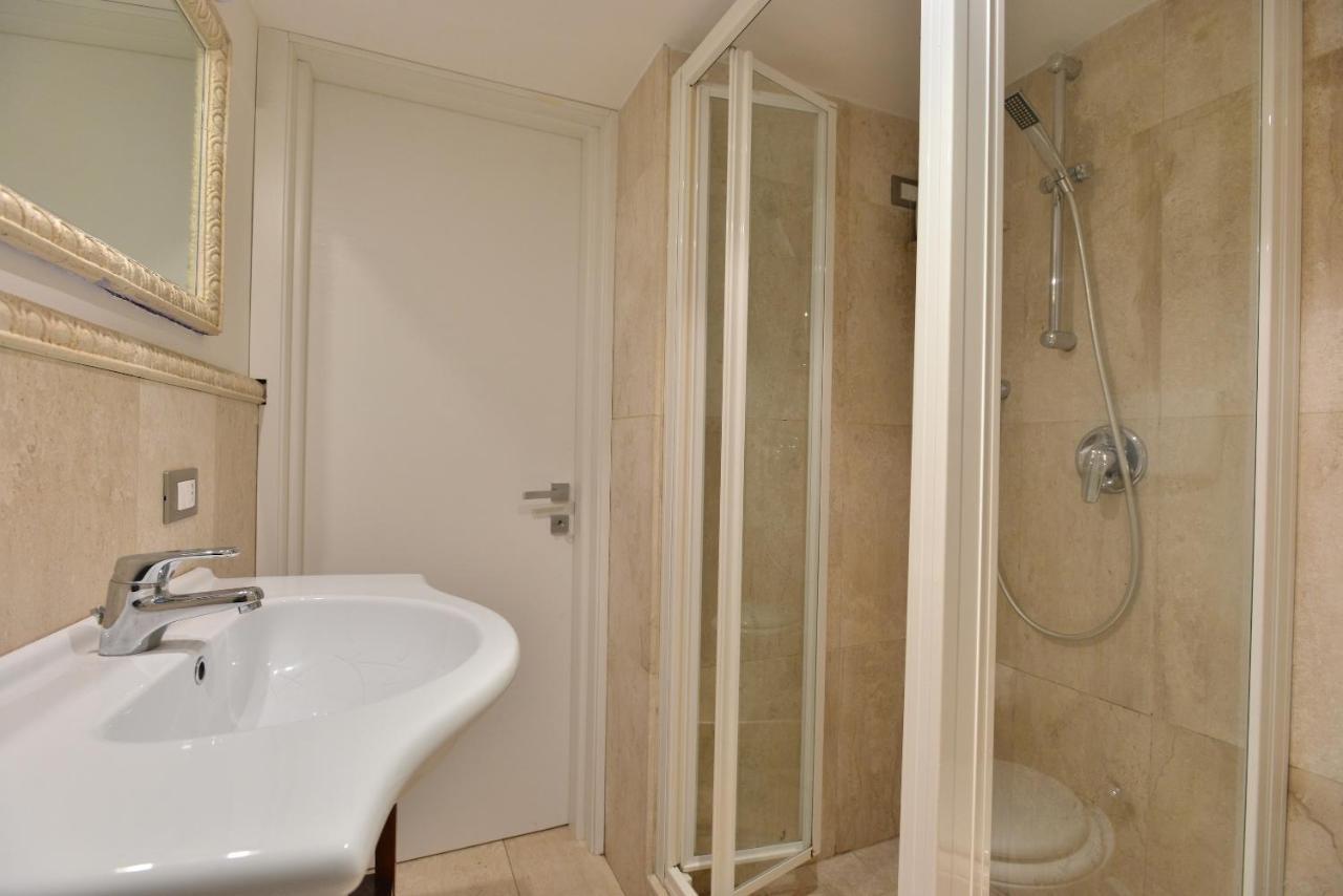 קליארי Izzhome City Center Cozy מראה חיצוני תמונה