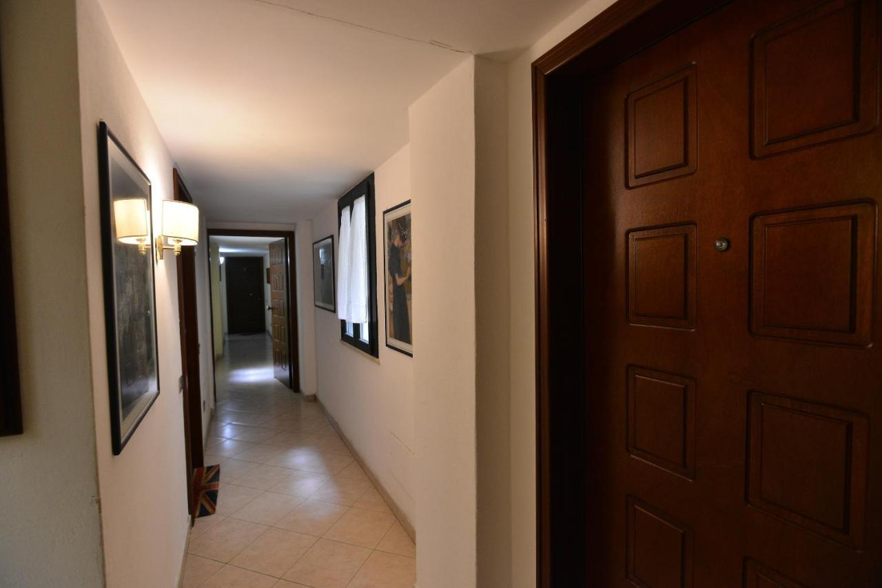 קליארי Izzhome City Center Cozy מראה חיצוני תמונה
